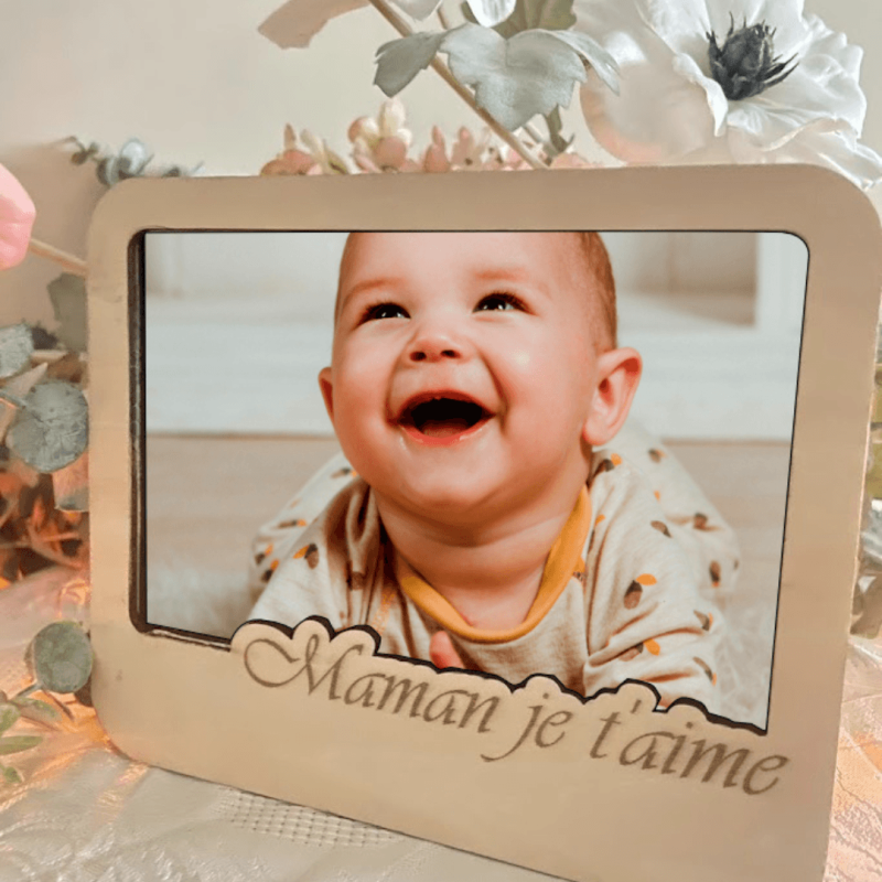 Cadre en bois gravé « je t&rsquo;aime maman »